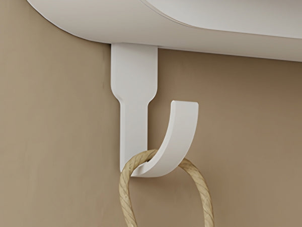Convenient Bottom Hooks