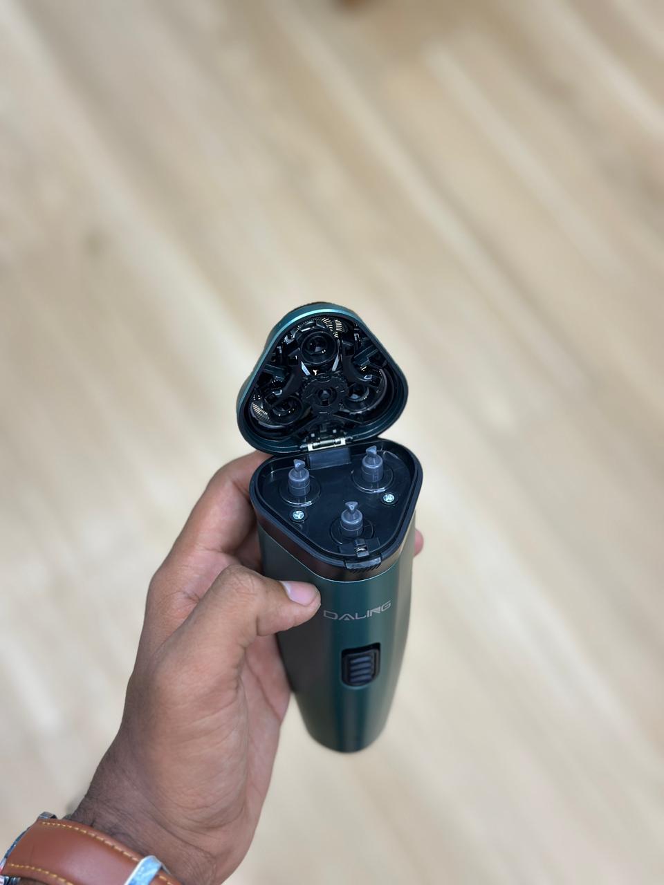 Daling DL-9201 Electric Shaver – 5D Floating Head, USB Rechargeable, Ultra-Smooth Finish