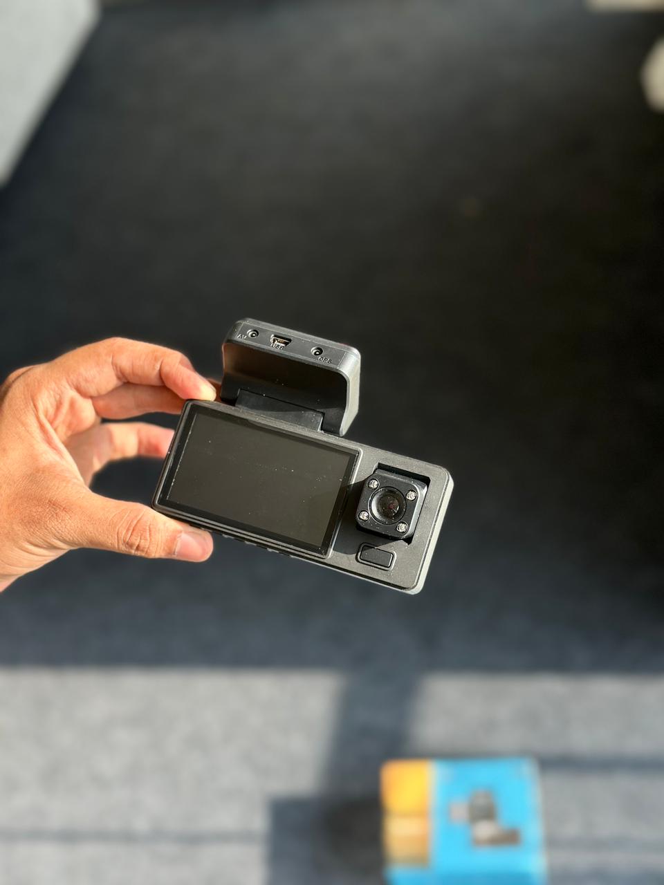 WiFi Dash Cam Three Lens 3.16 Inch HD 1080P Dashcam Car Video Recorder 3 Channels with Night Vision Loop Recording A8