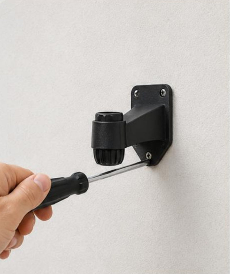 Tighten the screws